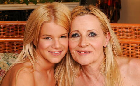 Shapely women Kate and her girlfriend are playing with strap-on 